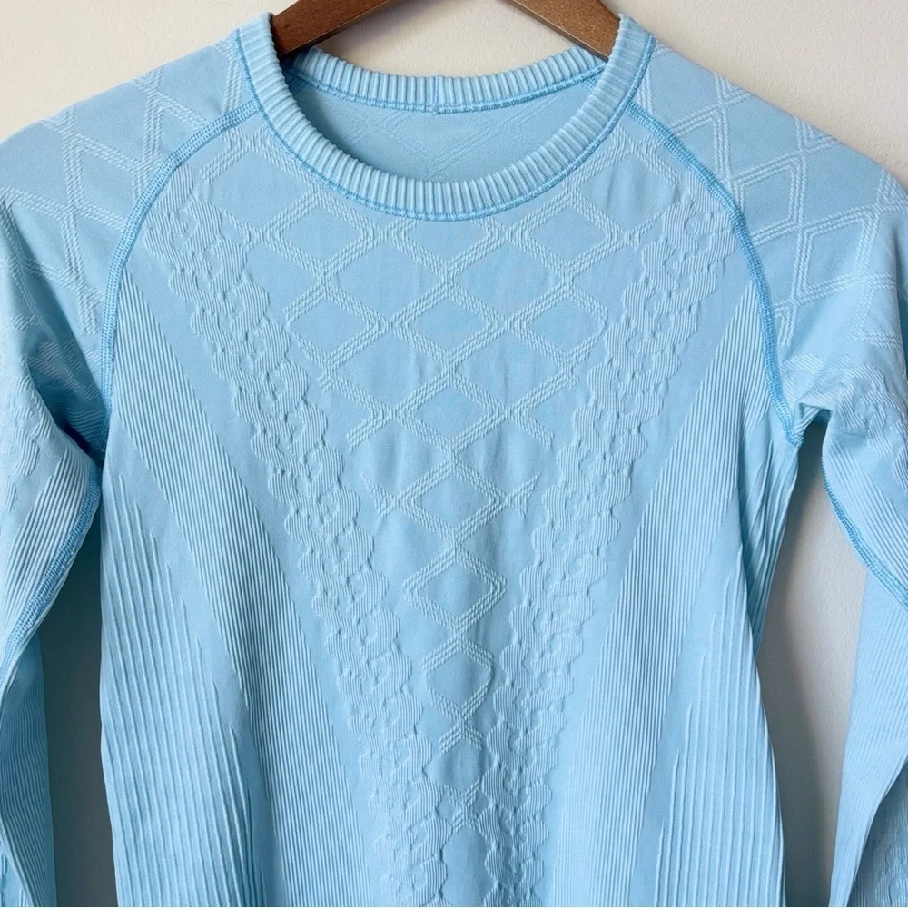 Lululemon Heathered Blue Caspian Rest Less Pullover Top Sz 4